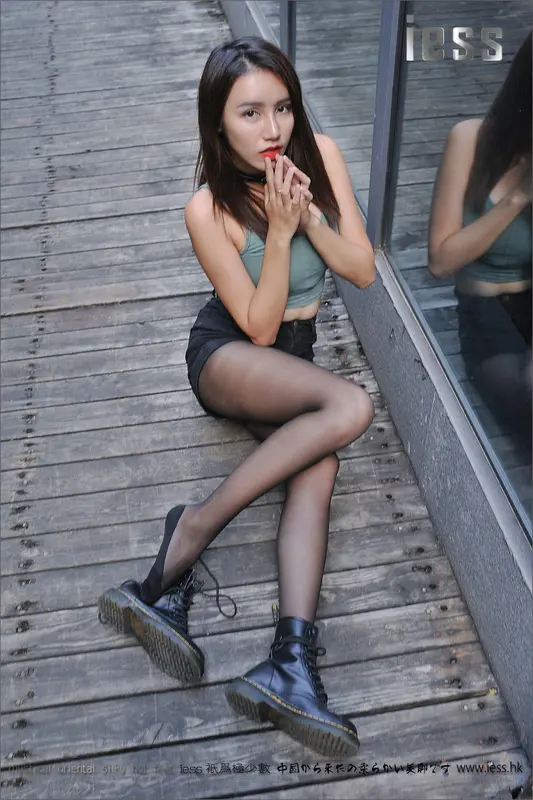 [IESS异思趣向] 2017.01.25 丝足便当064:《黑丝马丁靴》SASA - IESS